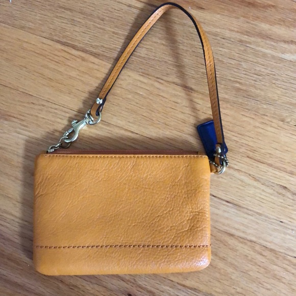 Coach wristlet - Picture 4 of 4